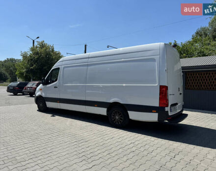 Белый Мерседес Sprinter, объемом двигателя 2.14 л и пробегом 150 тыс. км за 25950 $, фото 3 на Automoto.ua