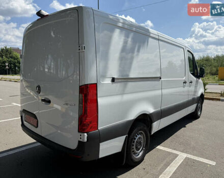 Белый Мерседес Sprinter, объемом двигателя 2.14 л и пробегом 188 тыс. км за 24900 $, фото 4 на Automoto.ua