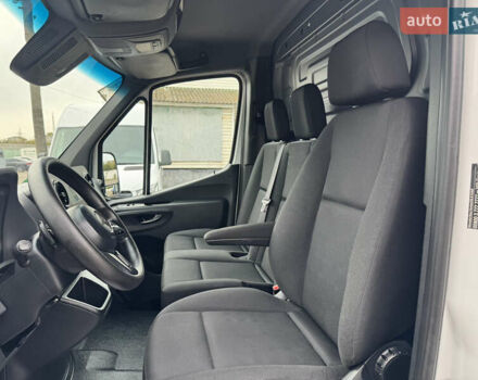 Белый Мерседес Sprinter, объемом двигателя 2.2 л и пробегом 245 тыс. км за 26900 $, фото 15 на Automoto.ua