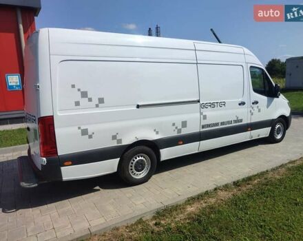 Белый Мерседес Sprinter, объемом двигателя 2.14 л и пробегом 276 тыс. км за 25700 $, фото 1 на Automoto.ua