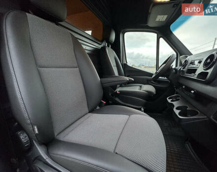 Белый Мерседес Sprinter, объемом двигателя 3 л и пробегом 300 тыс. км за 37500 $, фото 27 на Automoto.ua