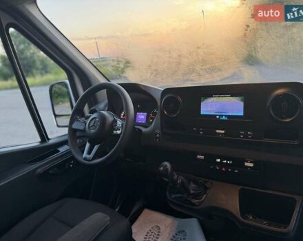 Белый Мерседес Sprinter, объемом двигателя 2.2 л и пробегом 267 тыс. км за 28900 $, фото 69 на Automoto.ua