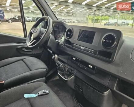 Белый Мерседес Sprinter, объемом двигателя 2.2 л и пробегом 200 тыс. км за 19995 $, фото 3 на Automoto.ua