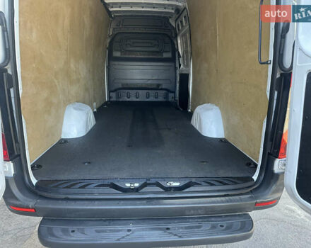 Білий Мерседес Sprinter, об'ємом двигуна 2.2 л та пробігом 178 тис. км за 27800 $, фото 16 на Automoto.ua