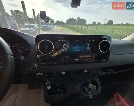 Белый Мерседес Sprinter, объемом двигателя 2.2 л и пробегом 286 тыс. км за 35000 $, фото 10 на Automoto.ua