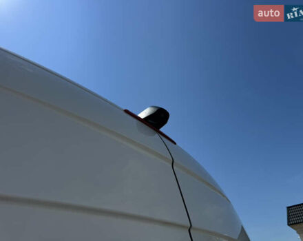 Білий Мерседес Sprinter, об'ємом двигуна 2.2 л та пробігом 260 тис. км за 26490 $, фото 10 на Automoto.ua
