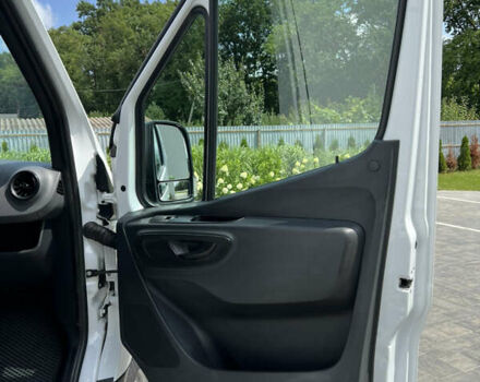 Белый Мерседес Sprinter, объемом двигателя 2.2 л и пробегом 279 тыс. км за 23800 $, фото 20 на Automoto.ua