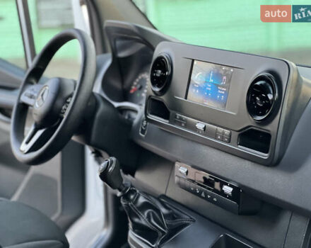Белый Мерседес Sprinter, объемом двигателя 2.2 л и пробегом 267 тыс. км за 26500 $, фото 91 на Automoto.ua