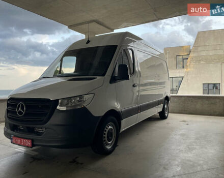 Белый Мерседес Sprinter, объемом двигателя 2.2 л и пробегом 267 тыс. км за 20500 $, фото 2 на Automoto.ua
