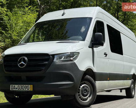 Белый Мерседес Sprinter, объемом двигателя 2.99 л и пробегом 127 тыс. км за 41000 $, фото 2 на Automoto.ua