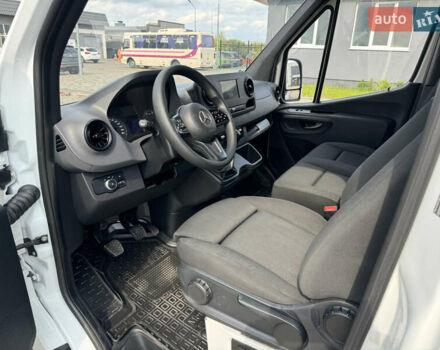 Белый Мерседес Sprinter, объемом двигателя 2.2 л и пробегом 236 тыс. км за 22750 $, фото 48 на Automoto.ua