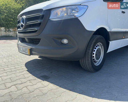 Белый Мерседес Sprinter, объемом двигателя 2.14 л и пробегом 204 тыс. км за 28500 $, фото 3 на Automoto.ua