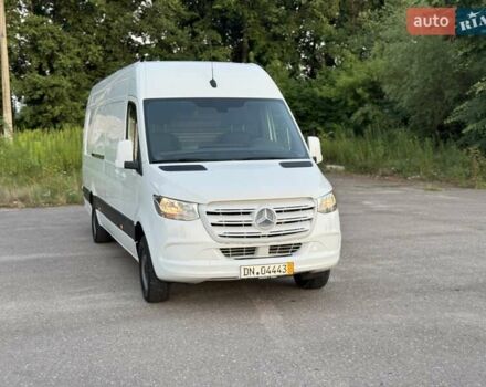 Белый Мерседес Sprinter, объемом двигателя 2.2 л и пробегом 267 тыс. км за 28900 $, фото 3 на Automoto.ua