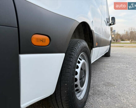 Белый Мерседес Sprinter, объемом двигателя 2.14 л и пробегом 230 тыс. км за 21500 $, фото 25 на Automoto.ua