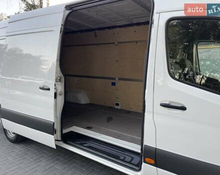 Белый Мерседес Sprinter, объемом двигателя 2.14 л и пробегом 337 тыс. км за 24800 $, фото 11 на Automoto.ua