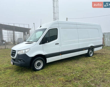 Белый Мерседес Sprinter, объемом двигателя 2.2 л и пробегом 143 тыс. км за 24400 $, фото 4 на Automoto.ua