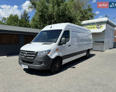 Белый Мерседес Sprinter, объемом двигателя 2.14 л и пробегом 150 тыс. км за 25950 $, фото 1 на Automoto.ua