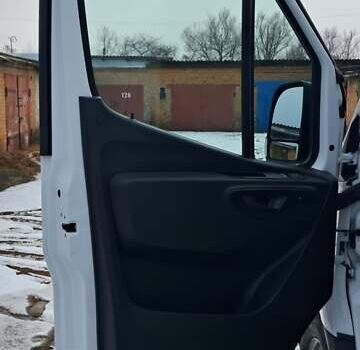 Белый Мерседес Sprinter, объемом двигателя 2.2 л и пробегом 222 тыс. км за 23999 $, фото 65 на Automoto.ua