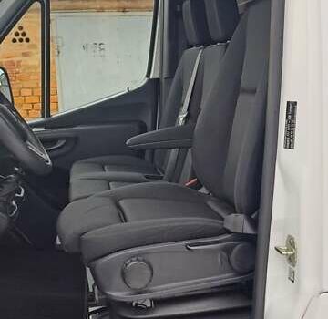 Белый Мерседес Sprinter, объемом двигателя 2.2 л и пробегом 222 тыс. км за 23999 $, фото 64 на Automoto.ua