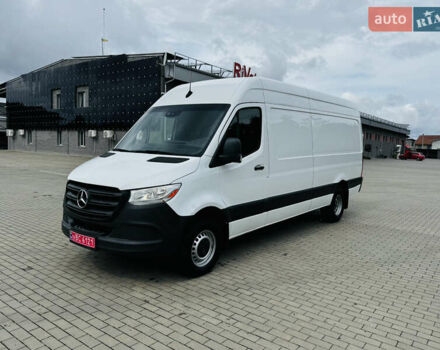 Белый Мерседес Sprinter, объемом двигателя 3 л и пробегом 280 тыс. км за 36700 $, фото 1 на Automoto.ua