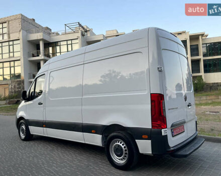 Белый Мерседес Sprinter, объемом двигателя 2.2 л и пробегом 267 тыс. км за 20999 $, фото 16 на Automoto.ua