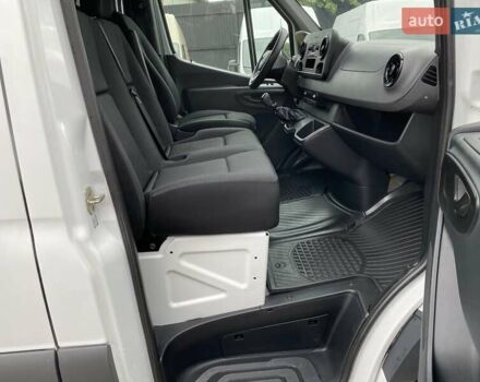Белый Мерседес Sprinter, объемом двигателя 2.2 л и пробегом 148 тыс. км за 23999 $, фото 34 на Automoto.ua