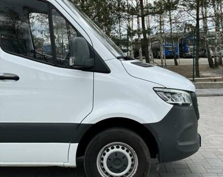 Белый Мерседес Sprinter, объемом двигателя 3 л и пробегом 260 тыс. км за 34850 $, фото 7 на Automoto.ua