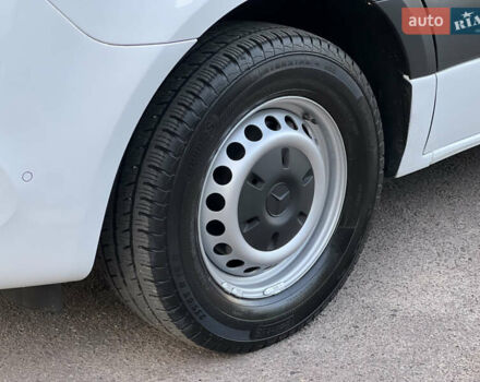 Белый Мерседес Sprinter, объемом двигателя 2.2 л и пробегом 267 тыс. км за 26500 $, фото 49 на Automoto.ua