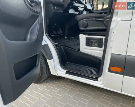 Белый Мерседес Sprinter, объемом двигателя 2.2 л и пробегом 267 тыс. км за 20999 $, фото 41 на Automoto.ua