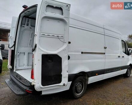 Белый Мерседес Sprinter, объемом двигателя 0 л и пробегом 207 тыс. км за 22600 $, фото 21 на Automoto.ua