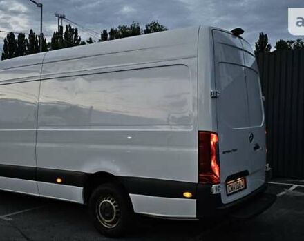 Белый Мерседес Sprinter, объемом двигателя 2.2 л и пробегом 490 тыс. км за 25990 $, фото 3 на Automoto.ua