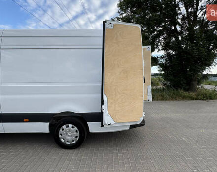 Белый Мерседес Sprinter, объемом двигателя 0 л и пробегом 241 тыс. км за 24900 $, фото 61 на Automoto.ua