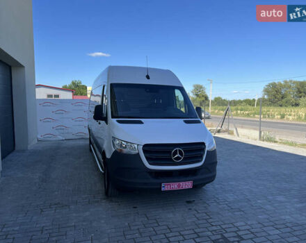 Белый Мерседес Sprinter, объемом двигателя 2 л и пробегом 246 тыс. км за 27550 $, фото 1 на Automoto.ua