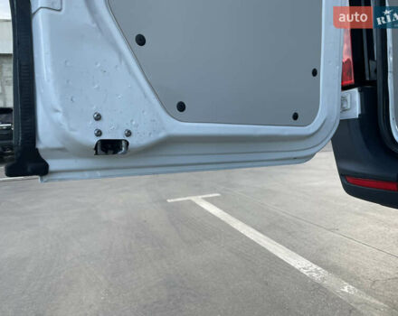 Белый Мерседес Sprinter, объемом двигателя 2.2 л и пробегом 288 тыс. км за 24900 $, фото 56 на Automoto.ua