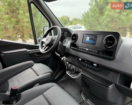 Белый Мерседес Sprinter, объемом двигателя 2 л и пробегом 240 тыс. км за 25999 $, фото 45 на Automoto.ua