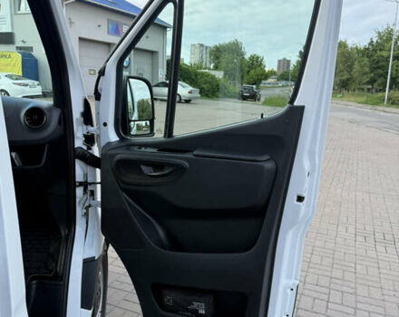 Белый Мерседес Sprinter, объемом двигателя 2.2 л и пробегом 208 тыс. км за 26999 $, фото 71 на Automoto.ua