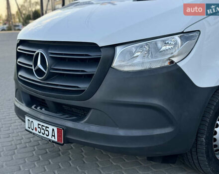 Белый Мерседес Sprinter, объемом двигателя 2.14 л и пробегом 203 тыс. км за 27500 $, фото 28 на Automoto.ua