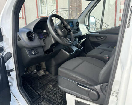 Белый Мерседес Sprinter, объемом двигателя 2.14 л и пробегом 77 тыс. км за 35500 $, фото 11 на Automoto.ua
