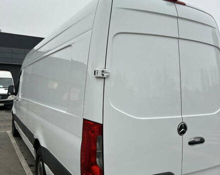 Білий Мерседес Sprinter, об'ємом двигуна 0 л та пробігом 200 тис. км за 40000 $, фото 5 на Automoto.ua