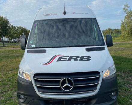 Белый Мерседес Sprinter, объемом двигателя 2.99 л и пробегом 400 тыс. км за 36500 $, фото 2 на Automoto.ua