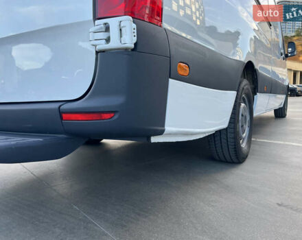 Белый Мерседес Sprinter, объемом двигателя 2.2 л и пробегом 288 тыс. км за 24900 $, фото 11 на Automoto.ua