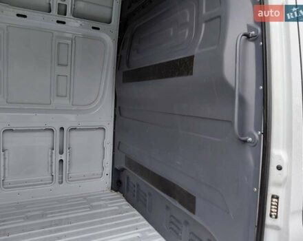 Белый Мерседес Sprinter, объемом двигателя 0 л и пробегом 207 тыс. км за 22600 $, фото 19 на Automoto.ua