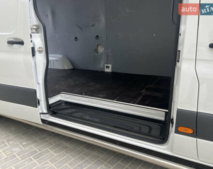 Белый Мерседес Sprinter, объемом двигателя 2 л и пробегом 246 тыс. км за 26650 $, фото 15 на Automoto.ua
