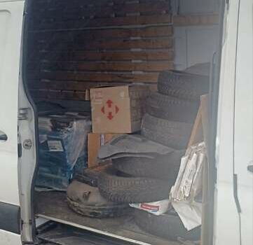 Белый Мерседес Sprinter, объемом двигателя 1.95 л и пробегом 300 тыс. км за 25999 $, фото 22 на Automoto.ua