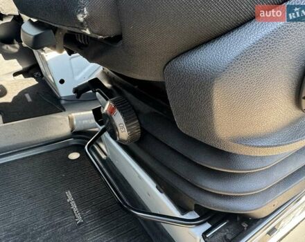 Белый Мерседес Sprinter, объемом двигателя 2.99 л и пробегом 292 тыс. км за 60258 $, фото 4 на Automoto.ua