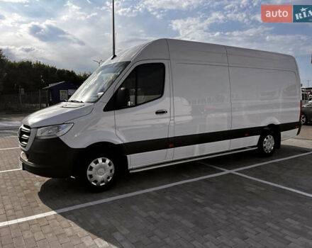 Белый Мерседес Sprinter, объемом двигателя 0 л и пробегом 356 тыс. км за 27800 $, фото 3 на Automoto.ua