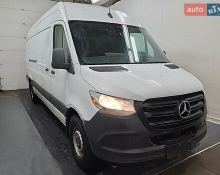 Белый Мерседес Sprinter, объемом двигателя 3 л и пробегом 737 тыс. км за 19999 $, фото 1 на Automoto.ua
