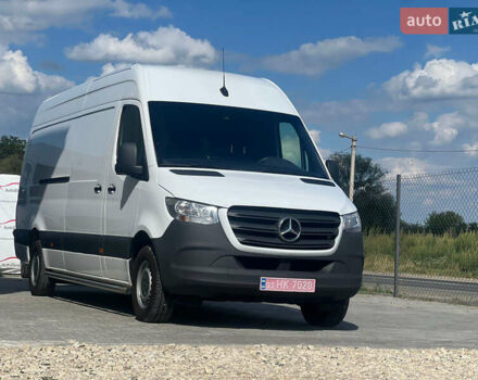 Белый Мерседес Sprinter, объемом двигателя 2 л и пробегом 246 тыс. км за 25450 $, фото 2 на Automoto.ua