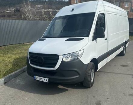 Белый Мерседес Sprinter, объемом двигателя 1.95 л и пробегом 320 тыс. км за 28500 $, фото 1 на Automoto.ua