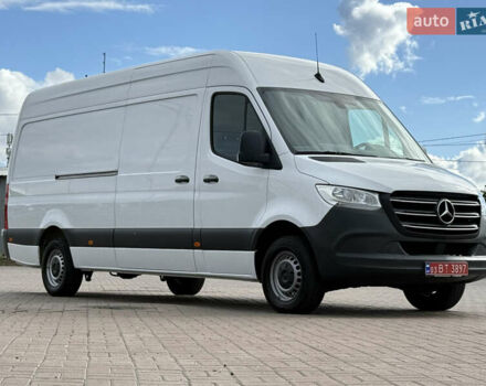 Белый Мерседес Sprinter, объемом двигателя 2.2 л и пробегом 208 тыс. км за 26999 $, фото 6 на Automoto.ua